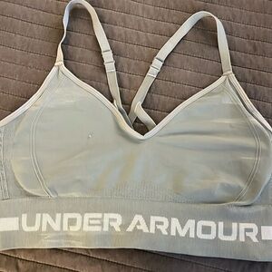 Under Armour sports bra xl great used condition!  -comfortable support !!